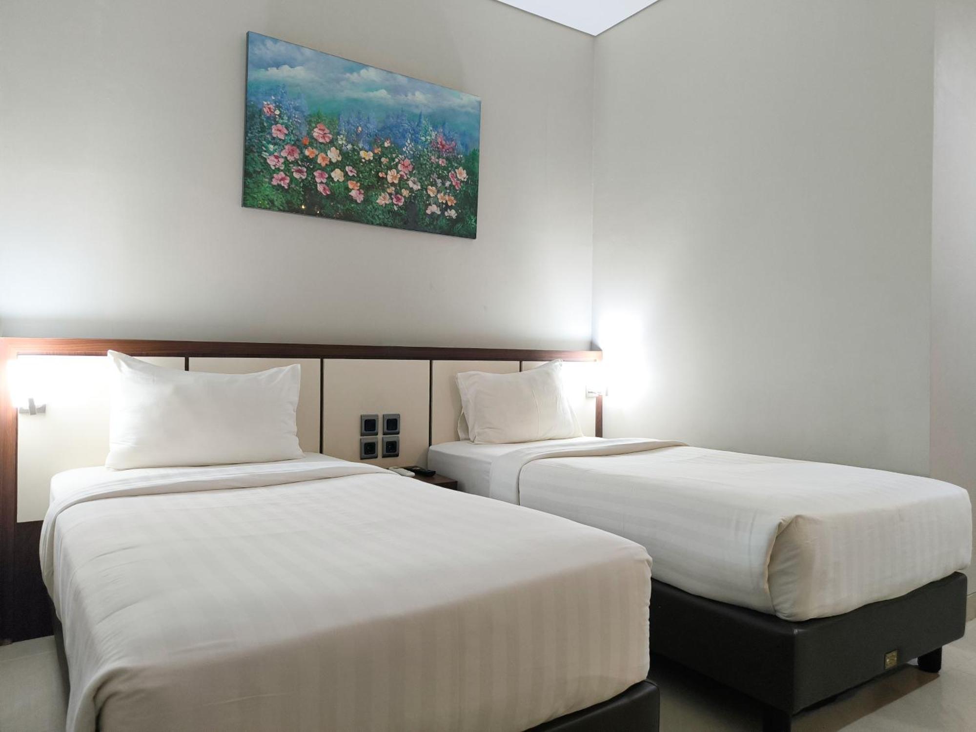 Rylich Panorama Hotel Sorong Cameră foto