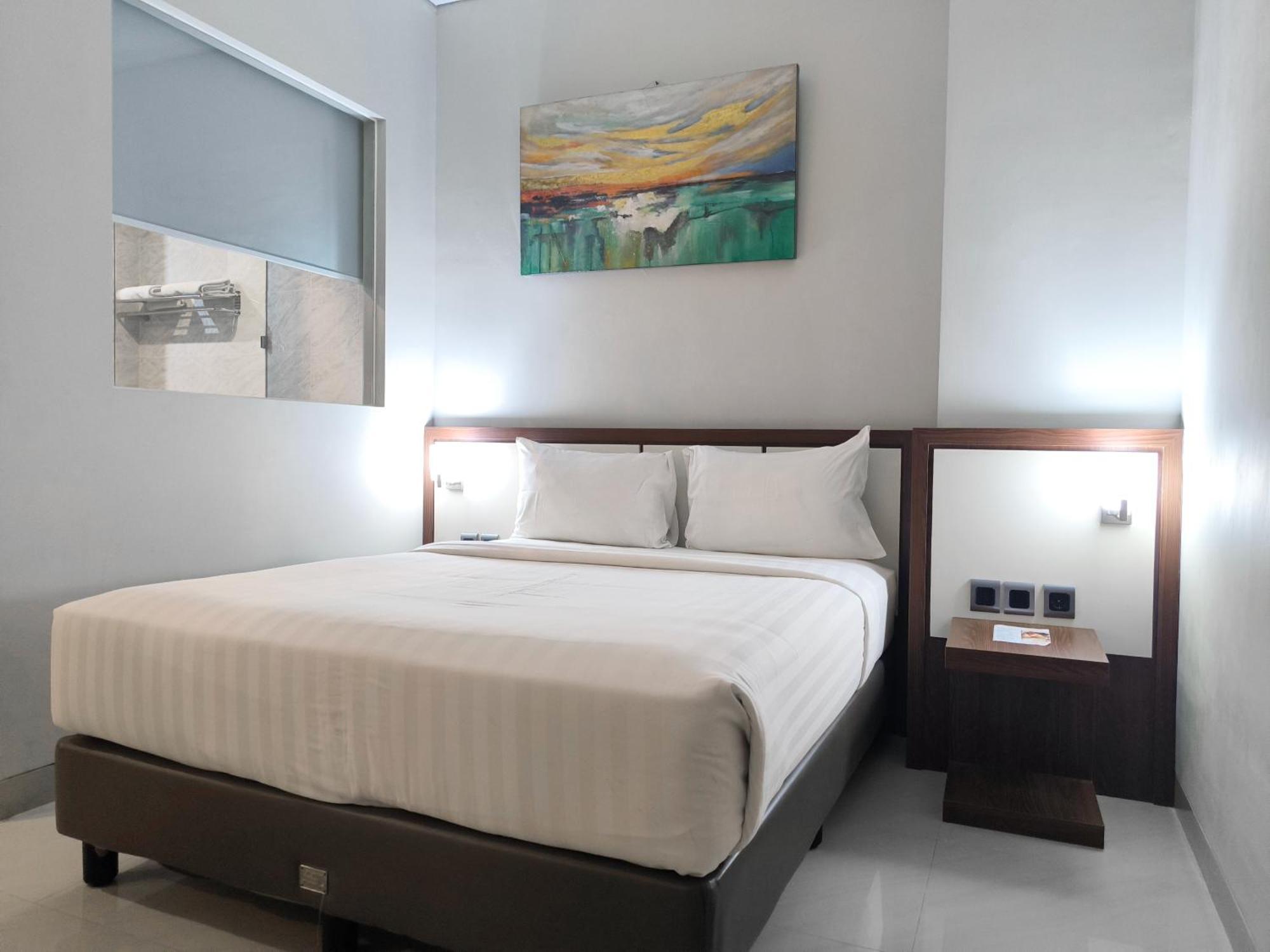 Rylich Panorama Hotel Sorong Cameră foto